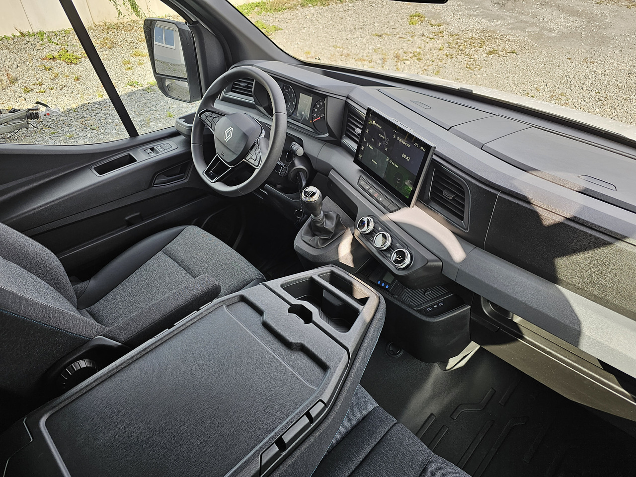 Renault Master 170 Leichtbaukoffer - Kamioncine me kontinier: foto 4 Renault Master 170 Leichtbaukoffer - Kamioncine me kontinier: foto 4