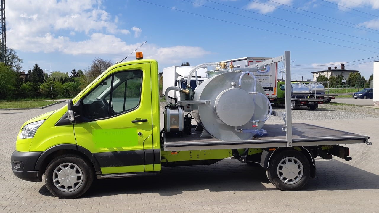 Renault Master Absaugfahrzeug - Kamion me vakuum: foto 1 Renault Master Absaugfahrzeug - Kamion me vakuum: foto 1