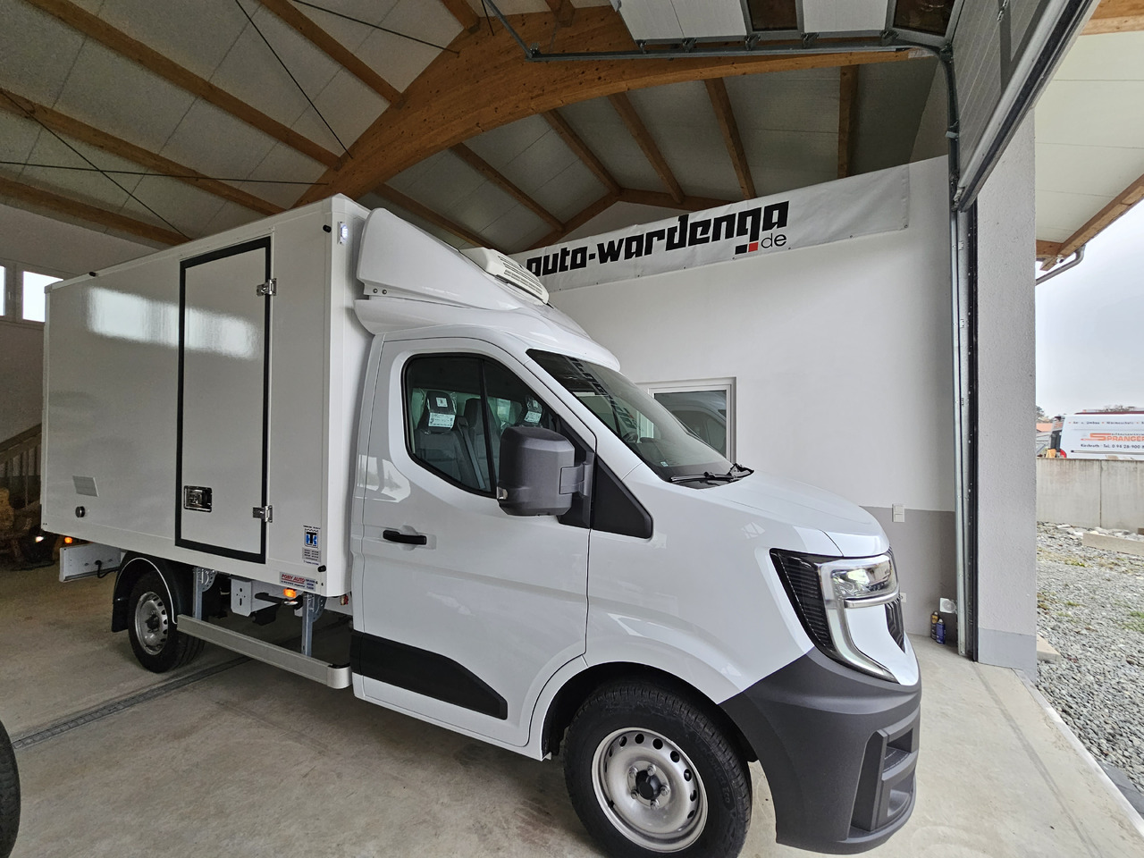 Renault Master Kühlkoffer O°/+20°C 230V Standkühlung - Furgon frigorifer: foto 1 Renault Master Kühlkoffer O°/+20°C 230V Standkühlung - Furgon frigorifer: foto 1