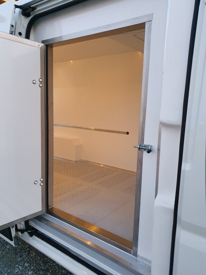 Renault Master L3H2 Tiefkühlkasten -18°C - Furgon frigorifer: foto 4 Renault Master L3H2 Tiefkühlkasten -18°C - Furgon frigorifer: foto 4