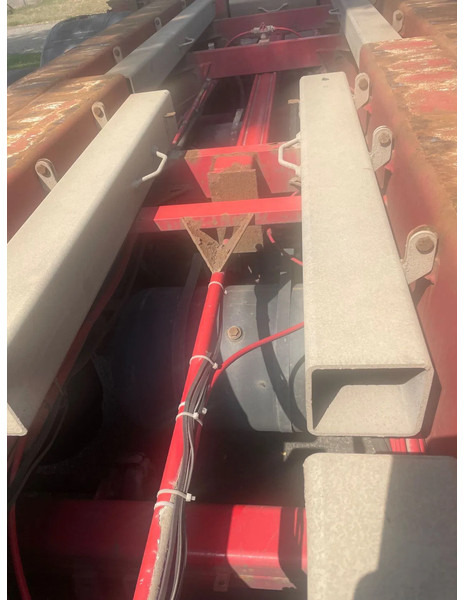 Renders 2x 20 1x 30 1x 40 in prijs verlaagt - Transportjer kontejnerësh/ Gjysmë rimorkio me karroceri të çmontueshme: foto 5 Renders 2x 20 1x 30 1x 40 in prijs verlaagt - Transportjer kontejnerësh/ Gjysmë rimorkio me karroceri të çmontueshme: foto 5