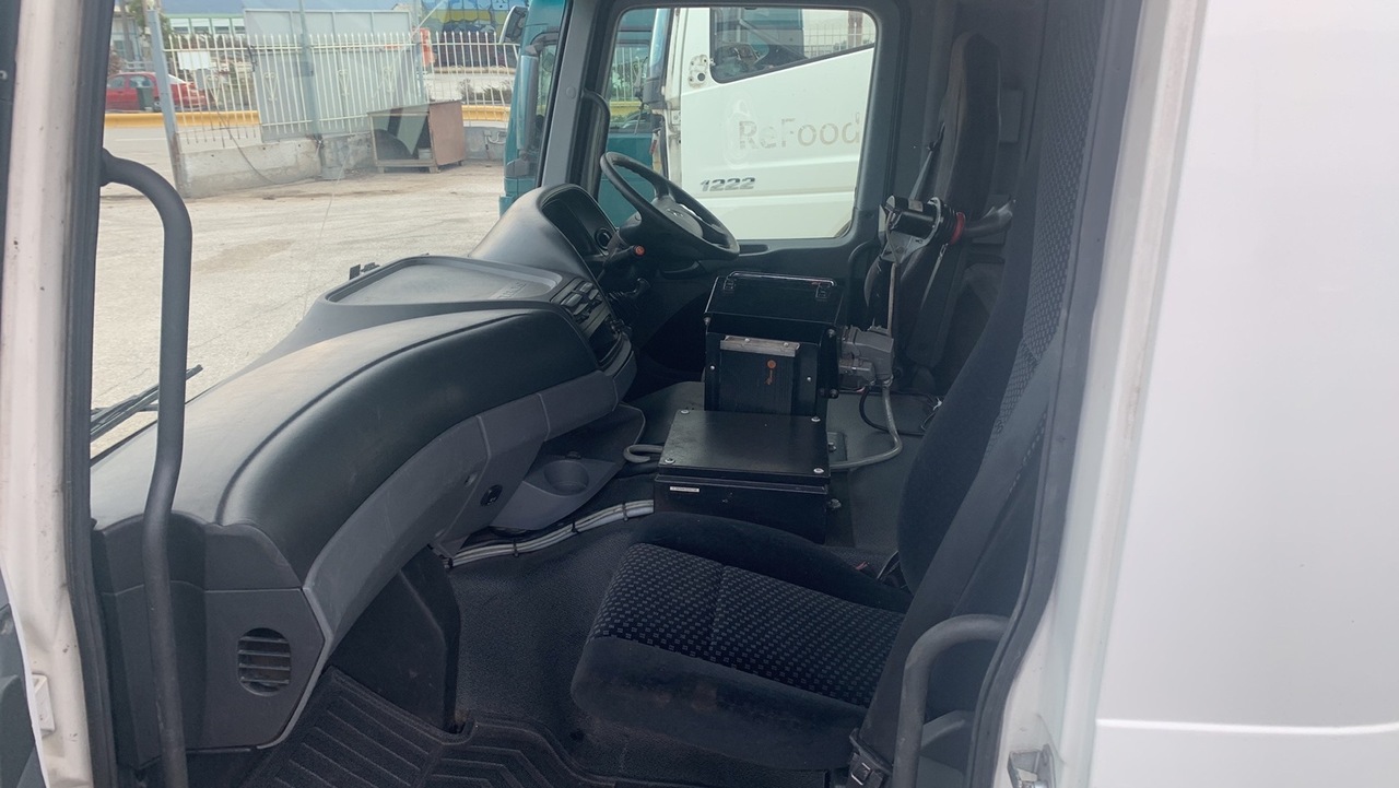 Kabina dhe interier për Kamioni MEDIUM CAB ACTROS MP3 RHD: foto 7 Kabina dhe interier për Kamioni MEDIUM CAB ACTROS MP3 RHD: foto 7