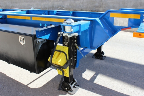 EMIRSAN 20/40/45 FT SAF AXLE SKELETAL - Transportjer kontejnerësh/ Gjysmë rimorkio me karroceri të çmontueshme: foto 4 EMIRSAN 20/40/45 FT SAF AXLE SKELETAL - Transportjer kontejnerësh/ Gjysmë rimorkio me karroceri të çmontueshme: foto 4