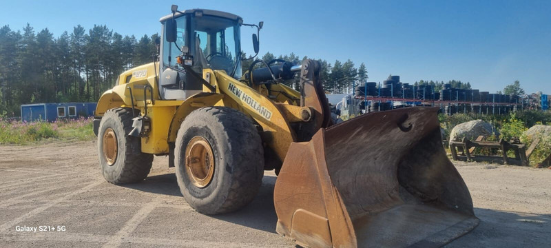 New Holland W270 - Fadrom me goma: foto 2 New Holland W270 - Fadrom me goma: foto 2