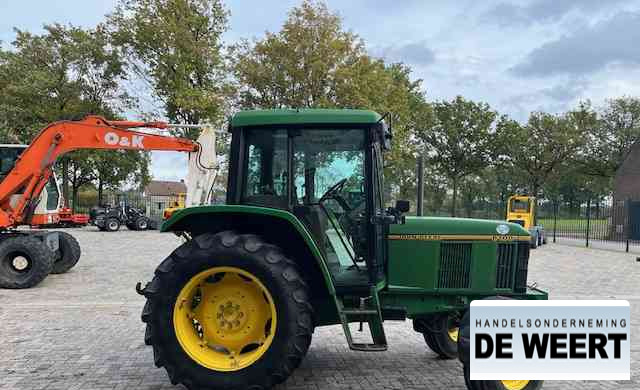 John Deere 6100 - Traktor: foto 4 John Deere 6100 - Traktor: foto 4