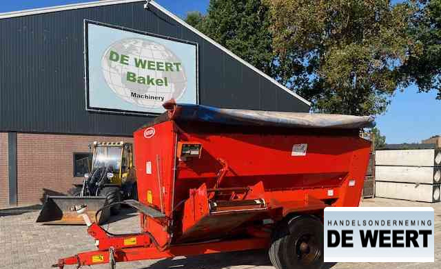 Butler 230 feedwagon - Vagon për përzierjen e foragjereve: foto 1 Butler 230 feedwagon - Vagon për përzierjen e foragjereve: foto 1