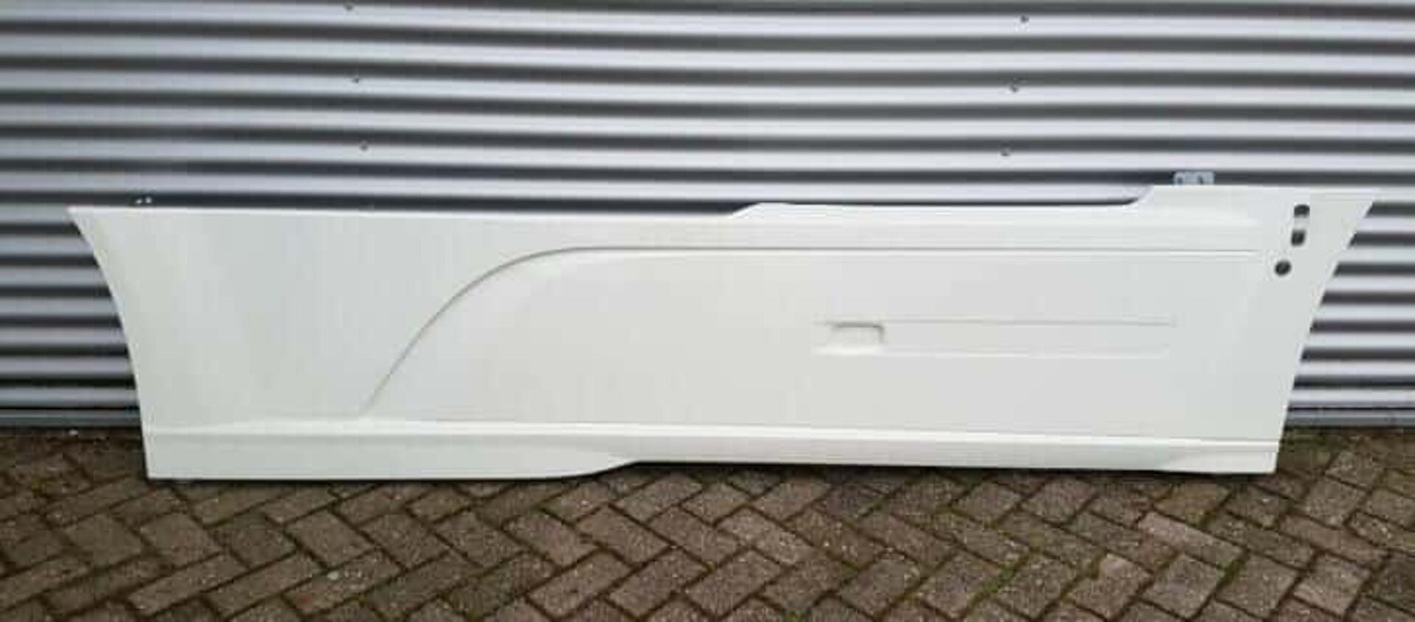 DAF XF/CF EURO 6 ZIJSKIRT SET WB3800 COLOR H3279 tot 2017 jaar 000039 - Parakolp për Kamioni: foto 1 DAF XF/CF EURO 6 ZIJSKIRT SET WB3800 COLOR H3279 tot 2017 jaar 000039 - Parakolp për Kamioni: foto 1