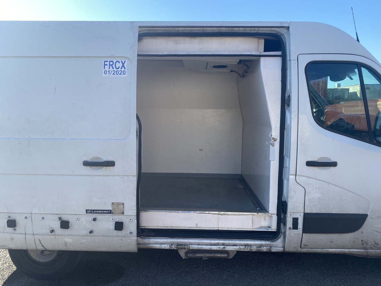 RENAULT MASTER - Furgon frigorifer: foto 4 RENAULT MASTER - Furgon frigorifer: foto 4