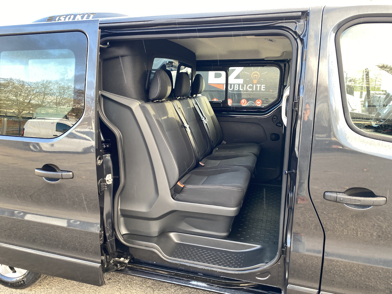 Renault Trafic trafic - Furgon frigorifer, Kamioncine dopio kabinë: foto 4 Renault Trafic trafic - Furgon frigorifer, Kamioncine dopio kabinë: foto 4