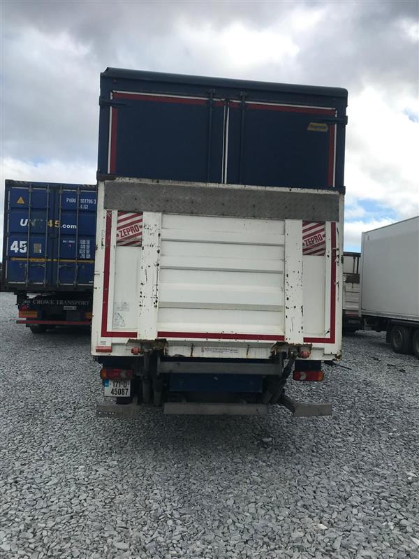 Fitzgeralds RENAULT 2017 D 18 High 4×2 250 Curtainsider - Kamion me tendë: foto 2 Fitzgeralds RENAULT 2017 D 18 High 4×2 250 Curtainsider - Kamion me tendë: foto 2