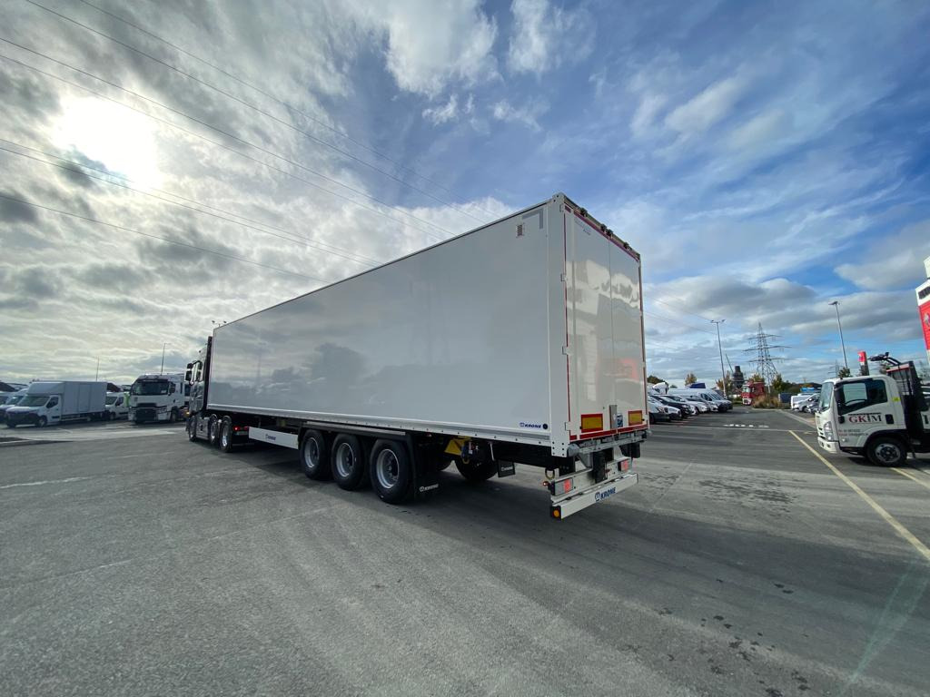 New Krone Dry Liner Boxvans IN STOCK - Gjysmë rimorkio me vagonetë të mbyllur: foto 2 New Krone Dry Liner Boxvans IN STOCK - Gjysmë rimorkio me vagonetë të mbyllur: foto 2