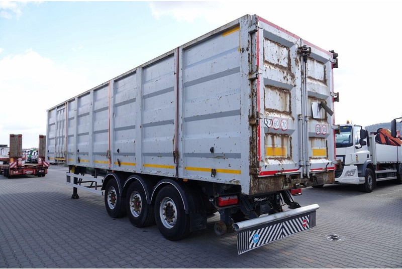 Bodex WYWROTKA 65 M3 / STALOWA / DO ZŁOMU / OŚ PODNOSZONA / DRZWI BOCZ - Gjysmë rimorkio vetëshkarkuese: foto 4 Bodex WYWROTKA 65 M3 / STALOWA / DO ZŁOMU / OŚ PODNOSZONA / DRZWI BOCZ - Gjysmë rimorkio vetëshkarkuese: foto 4