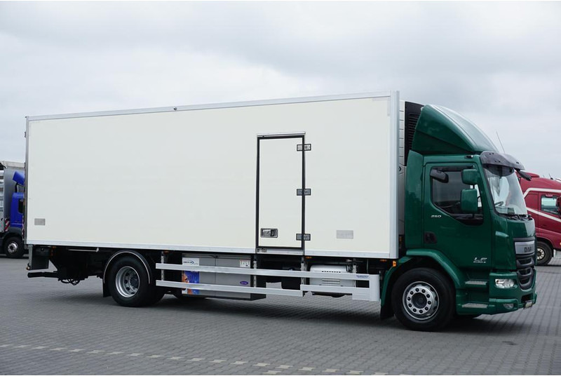 DAF LF / 250 / EURO 6 / CHŁODNIA + WINDA / MULTITEMPERATURA - Kamion frigorifer: foto 4 DAF LF / 250 / EURO 6 / CHŁODNIA + WINDA / MULTITEMPERATURA - Kamion frigorifer: foto 4