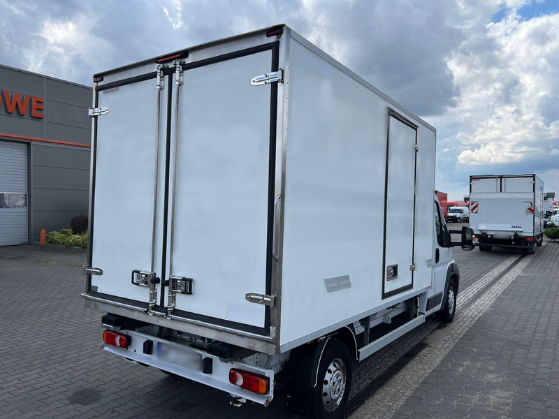 Fiat Ducato Kontener Chłodnia/Mroźnia 3x Drzwi 230V Salon PL - Furgon frigorifer: foto 4 Fiat Ducato Kontener Chłodnia/Mroźnia 3x Drzwi 230V Salon PL - Furgon frigorifer: foto 4