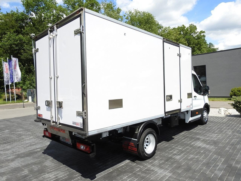 Ford TRANSIT CHŁODNIA KONTENER 0*C ZASILANIE 230V TEMPOMAT KLIMATYZAC - Furgon frigorifer: foto 3 Ford TRANSIT CHŁODNIA KONTENER 0*C ZASILANIE 230V TEMPOMAT KLIMATYZAC - Furgon frigorifer: foto 3