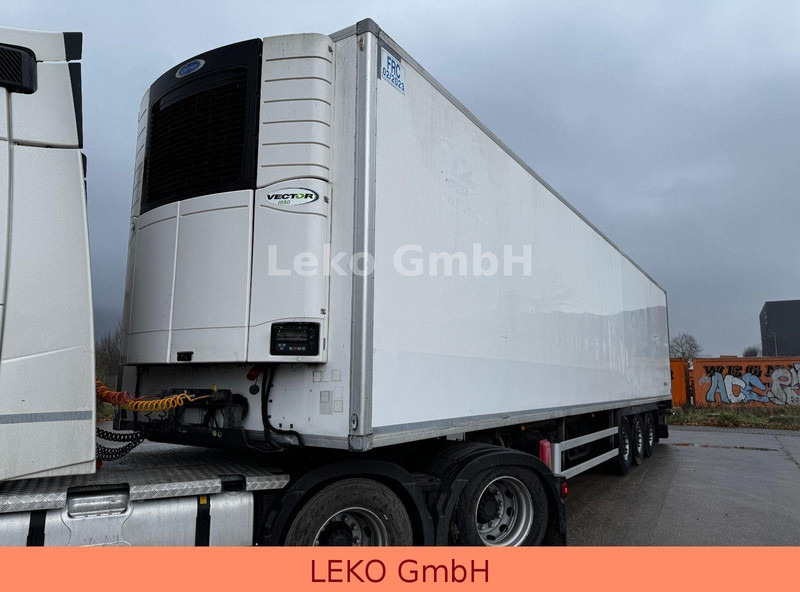 Fruehauf FST 4 FC - Gjysmë rimorkio frigorifer: foto 1 Fruehauf FST 4 FC - Gjysmë rimorkio frigorifer: foto 1