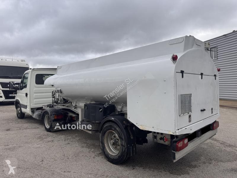 Iveco 35C15 - Gjysmë-kamion: foto 4 Iveco 35C15 - Gjysmë-kamion: foto 4