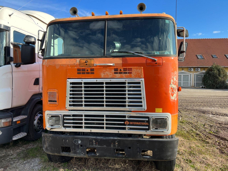 MACK INTERNATIONAL FSG 385 - Gjysmë-kamion: foto 2 MACK INTERNATIONAL FSG 385 - Gjysmë-kamion: foto 2