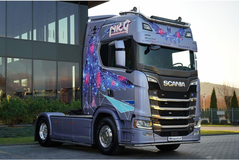 Scania S 580 / V8 / ORGINALNA EDYCJA LIMITED / NR 010 / RETARDER / I-PA - Gjysmë-kamion: foto 5 Scania S 580 / V8 / ORGINALNA EDYCJA LIMITED / NR 010 / RETARDER / I-PA - Gjysmë-kamion: foto 5
