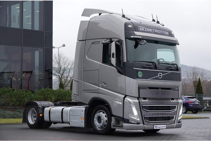 Volvo FH 500 / XXL / I-SAVE / LOWDECK / MEGA / I-PARK COOL / PO ZŁOT - Gjysmë-kamion: foto 2 Volvo FH 500 / XXL / I-SAVE / LOWDECK / MEGA / I-PARK COOL / PO ZŁOT - Gjysmë-kamion: foto 2