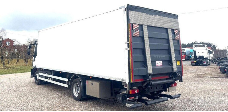 Iveco 120-250 EUROCARGO Koffer + Tail Lift - Kamion vagonetë: foto 5 Iveco 120-250 EUROCARGO Koffer + Tail Lift - Kamion vagonetë: foto 5