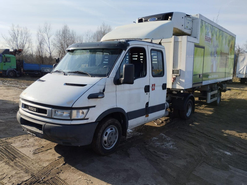 Iveco 50C 17 Doka BE Mini Trekker - SZM - 3.5t - Gjysmë-kamion të lehtë, Kamioncine dopio kabinë: foto 2 Iveco 50C 17 Doka BE Mini Trekker - SZM - 3.5t - Gjysmë-kamion të lehtë, Kamioncine dopio kabinë: foto 2