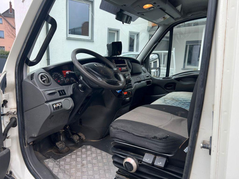 Iveco 70C17 3 way tipper - Kamion vetëshkarkues: foto 5 Iveco 70C17 3 way tipper - Kamion vetëshkarkues: foto 5