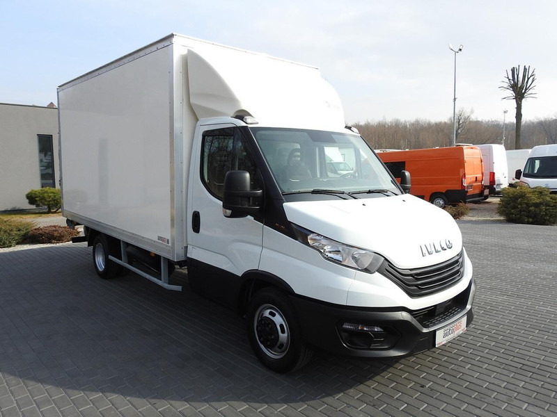 Iveco DAILY 35C16 KONTENER WINDA 8 PALET TEMPOMAT BLIŹNIACZE KOŁA KLIM - Kamioncine me kontinier: foto 4 Iveco DAILY 35C16 KONTENER WINDA 8 PALET TEMPOMAT BLIŹNIACZE KOŁA KLIM - Kamioncine me kontinier: foto 4