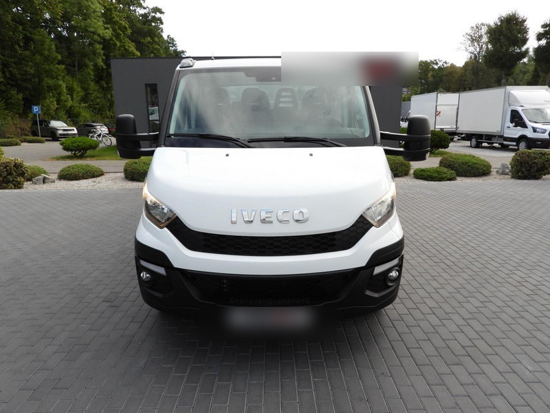 Iveco DAILY 35C17 SKRZYNIA PODWÓJNA KABINA DOKA 7 MIEJSC TEMPOMAT BLIŹ - Kamioncine me karroceri: foto 5 Iveco DAILY 35C17 SKRZYNIA PODWÓJNA KABINA DOKA 7 MIEJSC TEMPOMAT BLIŹ - Kamioncine me karroceri: foto 5