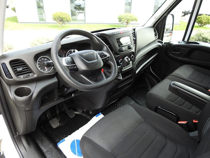 Iveco DAILY 35S14 WYWROTKA PODWÓJNA KABINA DOKA 7 MIEJSC TEMPOMAT KLIM - Kamioncine vetëshkarkuese: foto 2 Iveco DAILY 35S14 WYWROTKA PODWÓJNA KABINA DOKA 7 MIEJSC TEMPOMAT KLIM - Kamioncine vetëshkarkuese: foto 2