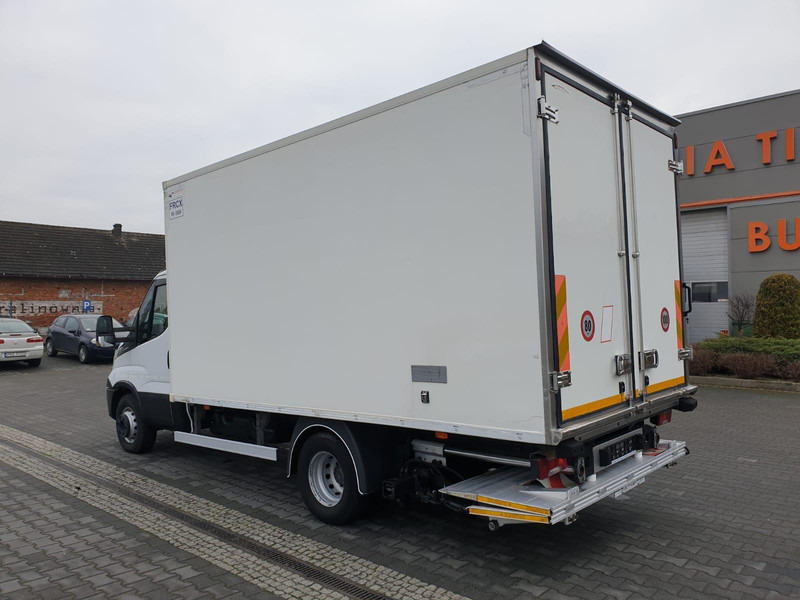 Iveco DAILY 60C15 60-150 TWO-CHAMBER REFRIGERATOR CONTAINER ISOTHERM F - Kamion frigorifer: foto 4 Iveco DAILY 60C15 60-150 TWO-CHAMBER REFRIGERATOR CONTAINER ISOTHERM F - Kamion frigorifer: foto 4