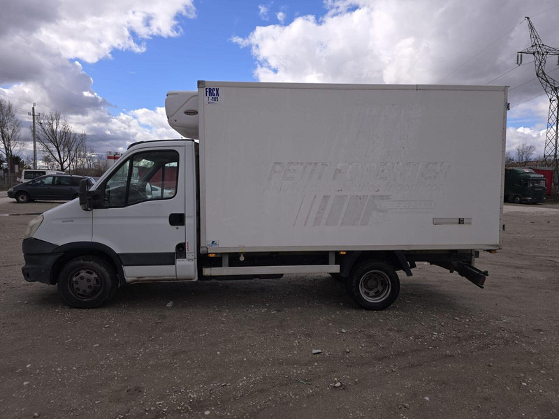 Iveco Daily 35 C 13 - Carrier Xarios 500 frigo - Furgon frigorifer: foto 5 Iveco Daily 35 C 13 - Carrier Xarios 500 frigo - Furgon frigorifer: foto 5