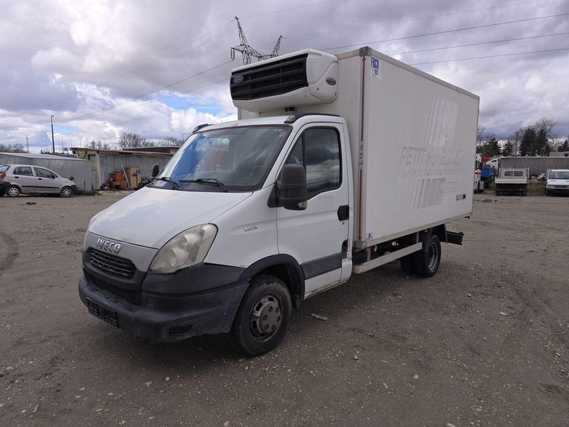 Iveco Daily 35 C 13 - Carrier Xarios 500 frigo - Furgon frigorifer: foto 3 Iveco Daily 35 C 13 - Carrier Xarios 500 frigo - Furgon frigorifer: foto 3