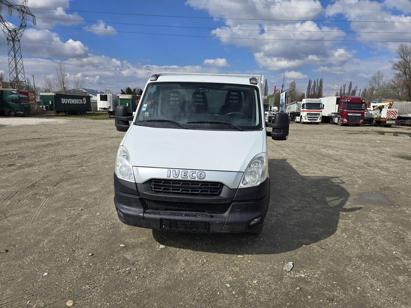 Iveco Daily 35 C 13 - Tipper + tool box - Kamioncine vetëshkarkuese: foto 2 Iveco Daily 35 C 13 - Tipper + tool box - Kamioncine vetëshkarkuese: foto 2