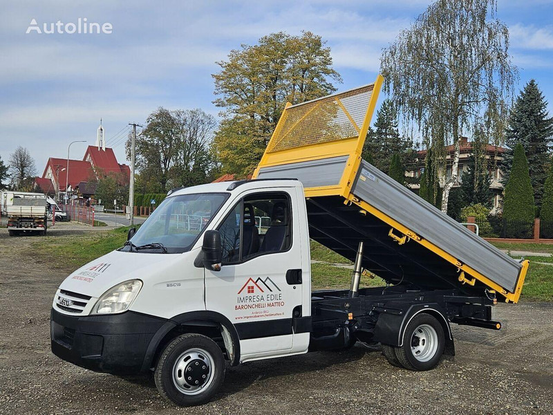 Iveco Daily 35c-15 3 way tipper - Kamioncine vetëshkarkuese: foto 3 Iveco Daily 35c-15 3 way tipper - Kamioncine vetëshkarkuese: foto 3