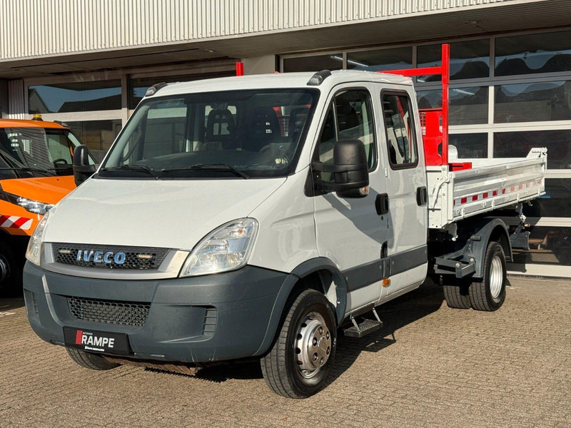 Iveco Daily 70C17 Doka Three sided M Tipper + Crane - Kamion vetëshkarkues, Kamion me vinç: foto 3 Iveco Daily 70C17 Doka Three sided M Tipper + Crane - Kamion vetëshkarkues, Kamion me vinç: foto 3