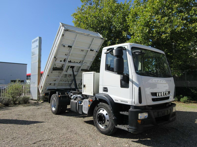 Iveco Eurocargo 120E25 - 3 way tipper - Kamion vetëshkarkues: foto 2 Iveco Eurocargo 120E25 - 3 way tipper - Kamion vetëshkarkues: foto 2