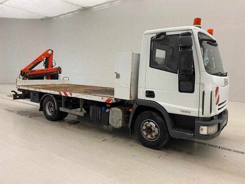 Iveco Eurocargo 75E18 - Kamion me karroceri të hapur, Kamion me vinç: foto 2 Iveco Eurocargo 75E18 - Kamion me karroceri të hapur, Kamion me vinç: foto 2