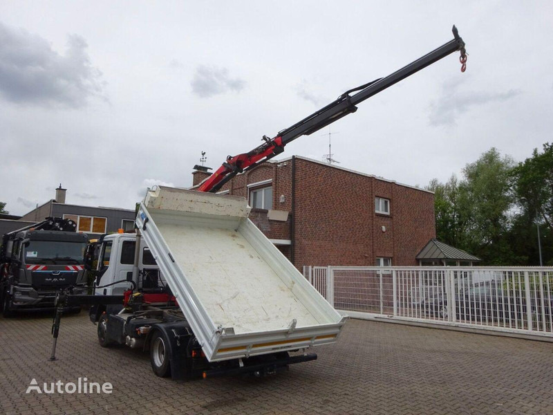 Iveco Eurocargo 80-220 Tipper + crane - Kamion vetëshkarkues, Kamion me vinç: foto 3 Iveco Eurocargo 80-220 Tipper + crane - Kamion vetëshkarkues, Kamion me vinç: foto 3