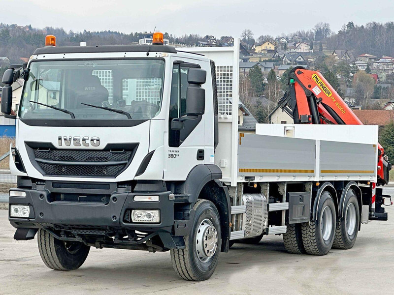 Iveco TRAKKER 360 * PRITSCHE 6,80* PK 16002 B+FUNK*6x4 - Kamion me karroceri të hapur, Kamion me vinç: foto 4 Iveco TRAKKER 360 * PRITSCHE 6,80* PK 16002 B+FUNK*6x4 - Kamion me karroceri të hapur, Kamion me vinç: foto 4