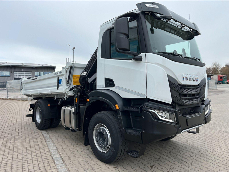 Iveco X-WAY AD200X36/P HR OFF 3 way tipper - Kamion vetëshkarkues, Kamion me vinç: foto 1 Iveco X-WAY AD200X36/P HR OFF 3 way tipper - Kamion vetëshkarkues, Kamion me vinç: foto 1