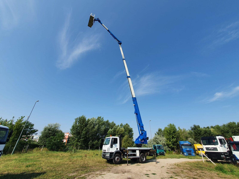 Iveco Eurocargo ML 180 E 24 - Bizocchi KJF 320 lifting basket 32 m - Kamioni, Kamion me vinç: foto 5 Iveco Eurocargo ML 180 E 24 - Bizocchi KJF 320 lifting basket 32 m - Kamioni, Kamion me vinç: foto 5