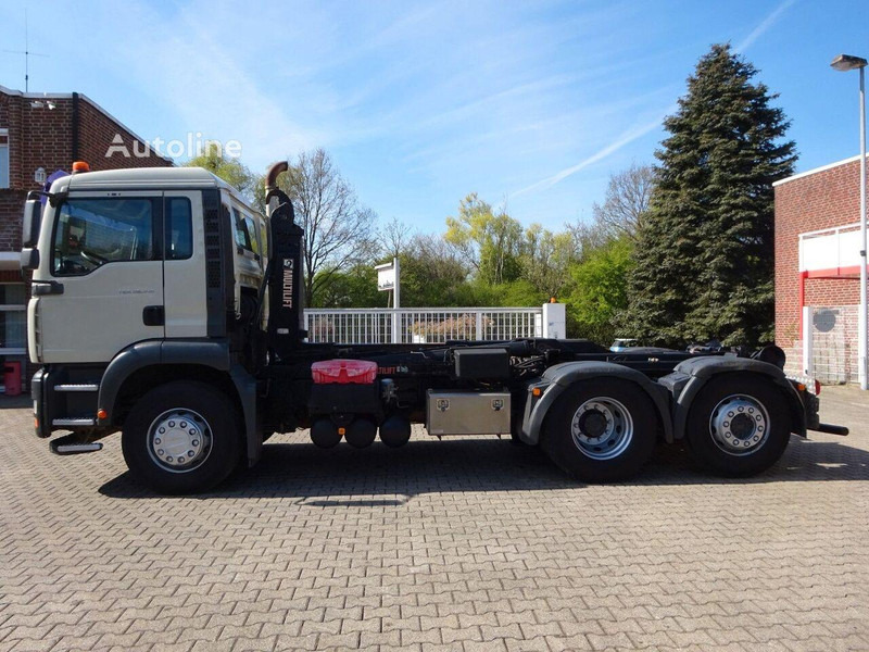 MAN 26.310 TGA - Hook lift truck - Kamion vetëngarkues: foto 4 MAN 26.310 TGA - Hook lift truck - Kamion vetëngarkues: foto 4