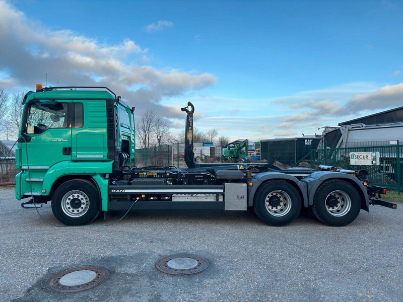 MAN 26.500 6x2 Retarder Meiller Funk | Motorschaden - Kamion me karroceri të hapur, Kamion me vinç: foto 2 MAN 26.500 6x2 Retarder Meiller Funk | Motorschaden - Kamion me karroceri të hapur, Kamion me vinç: foto 2