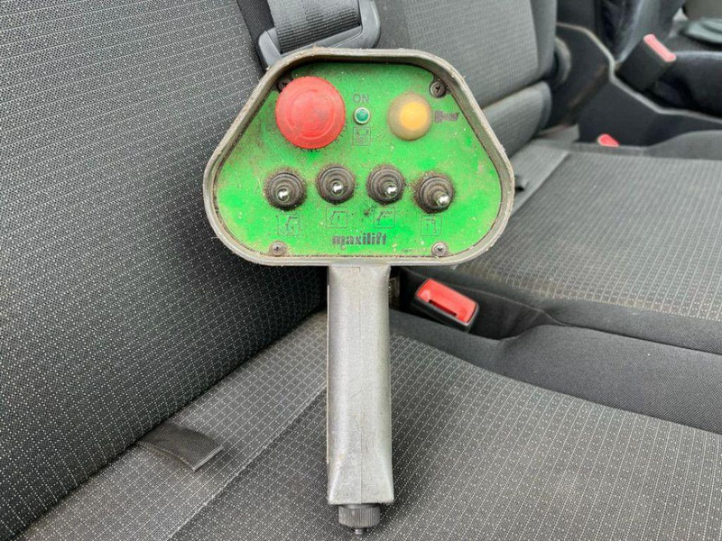 MAN TGE 6.120 Flatbed + Crane Maxilift ML 270 L.3H - Kamion me karroceri të hapur, Kamion me vinç: foto 5 MAN TGE 6.120 Flatbed + Crane Maxilift ML 270 L.3H - Kamion me karroceri të hapur, Kamion me vinç: foto 5