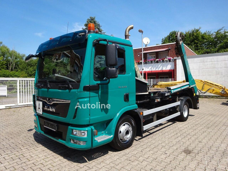 MAN TGL 12.250 - Skip loader - Fadromë ngarkuese: foto 1 MAN TGL 12.250 - Skip loader - Fadromë ngarkuese: foto 1