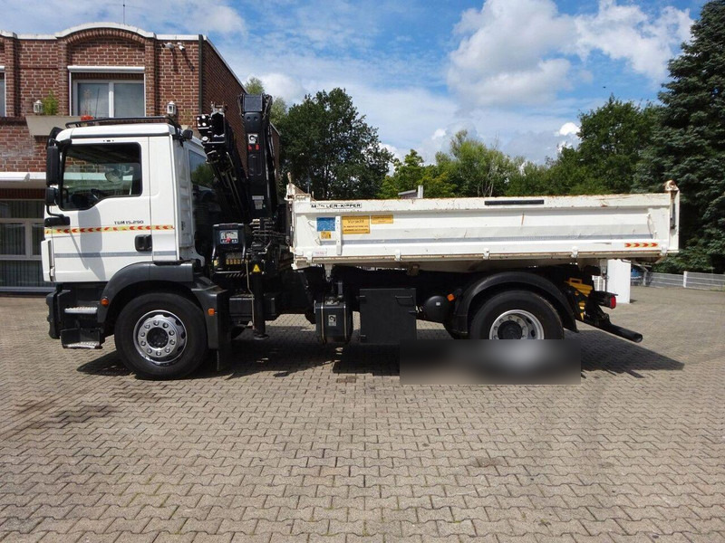 MAN TGM 15.290 - 3 way tipper+crane - Kamion vetëshkarkues, Kamion me vinç: foto 2 MAN TGM 15.290 - 3 way tipper+crane - Kamion vetëshkarkues, Kamion me vinç: foto 2