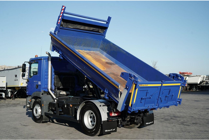 MAN TGM 19.340 - Kamion vetëshkarkues: foto 3 MAN TGM 19.340 - Kamion vetëshkarkues: foto 3