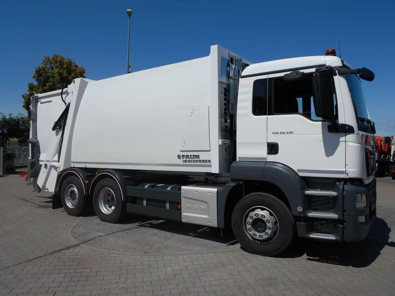 MAN TGS 26.330 - Garbage truck - Kamion mbeturinash: foto 2 MAN TGS 26.330 - Garbage truck - Kamion mbeturinash: foto 2
