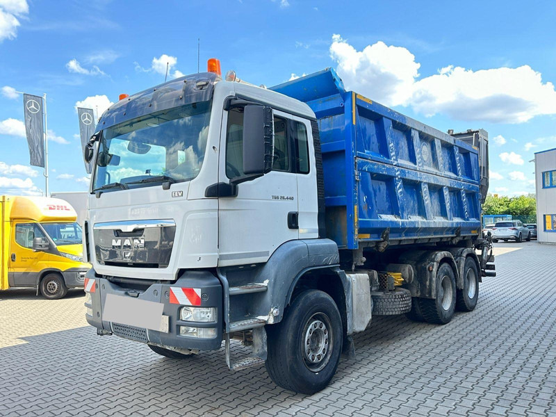 MAN TGS 26.440 6x4 Tipper + Crane Loglift 120S - Kamion vetëshkarkues, Kamion me vinç: foto 1 MAN TGS 26.440 6x4 Tipper + Crane Loglift 120S - Kamion vetëshkarkues, Kamion me vinç: foto 1